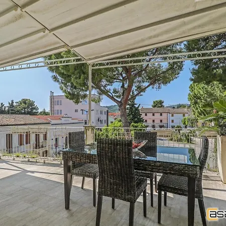 Plaza Casa Vacanze * نومانا